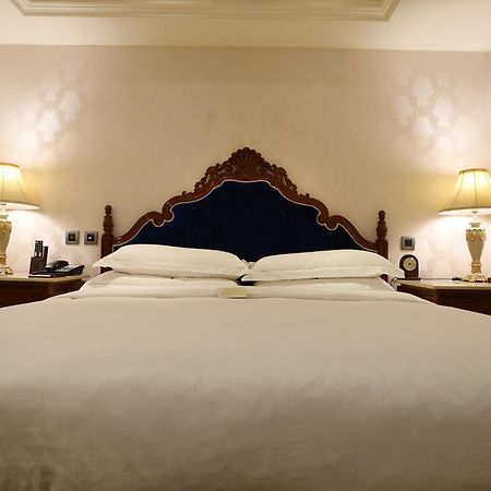 Royal Seasons Hotel Taipei ‧ Nanjing W. Bagian luar foto