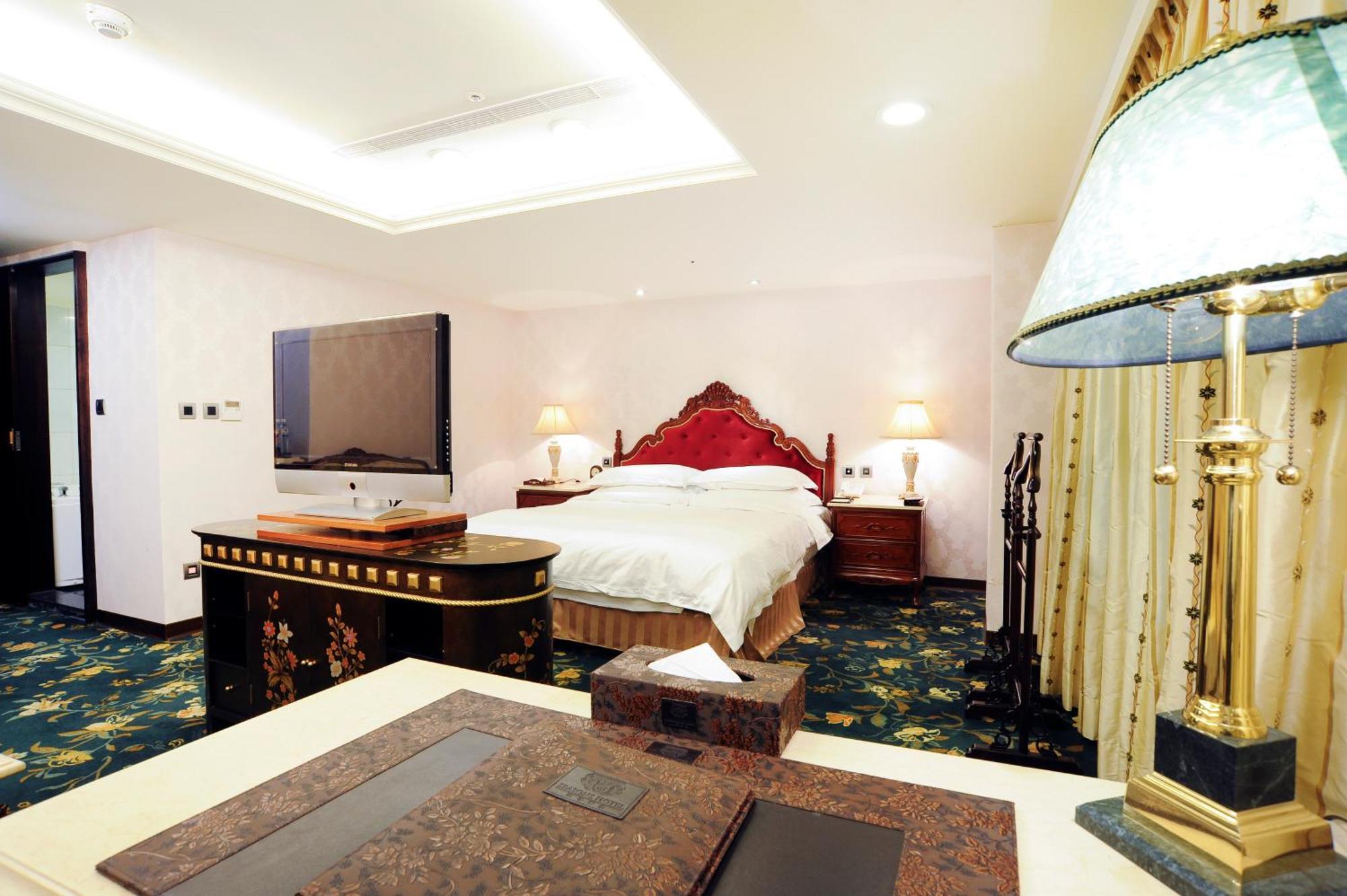 Royal Seasons Hotel Taipei ‧ Nanjing W. Bagian luar foto
