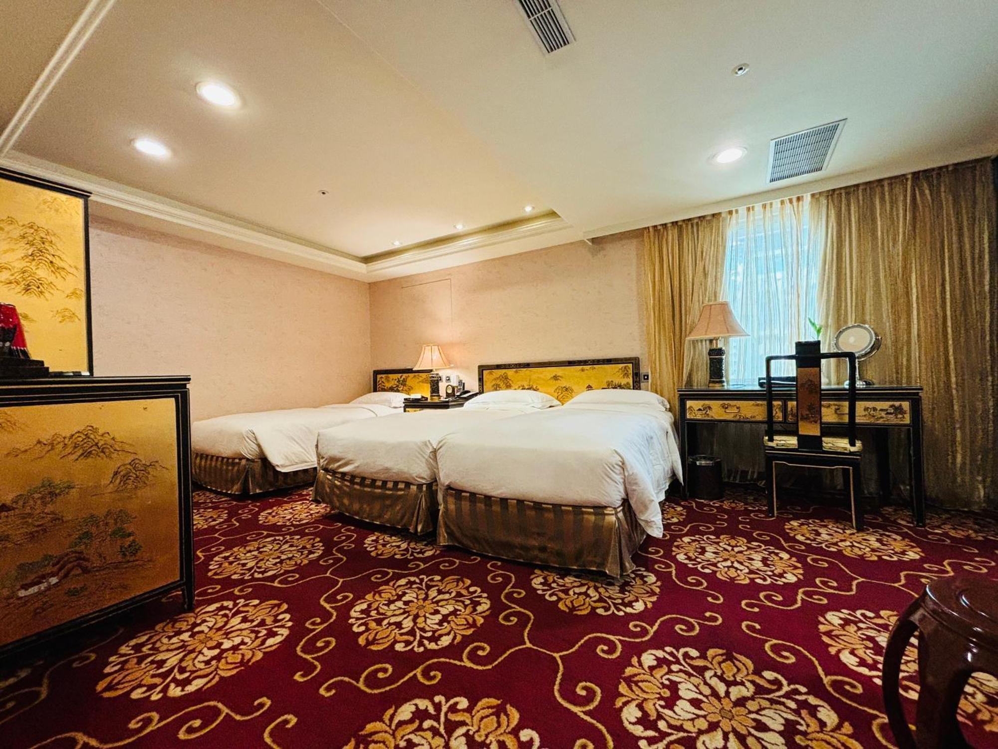 Royal Seasons Hotel Taipei ‧ Nanjing W. Bagian luar foto
