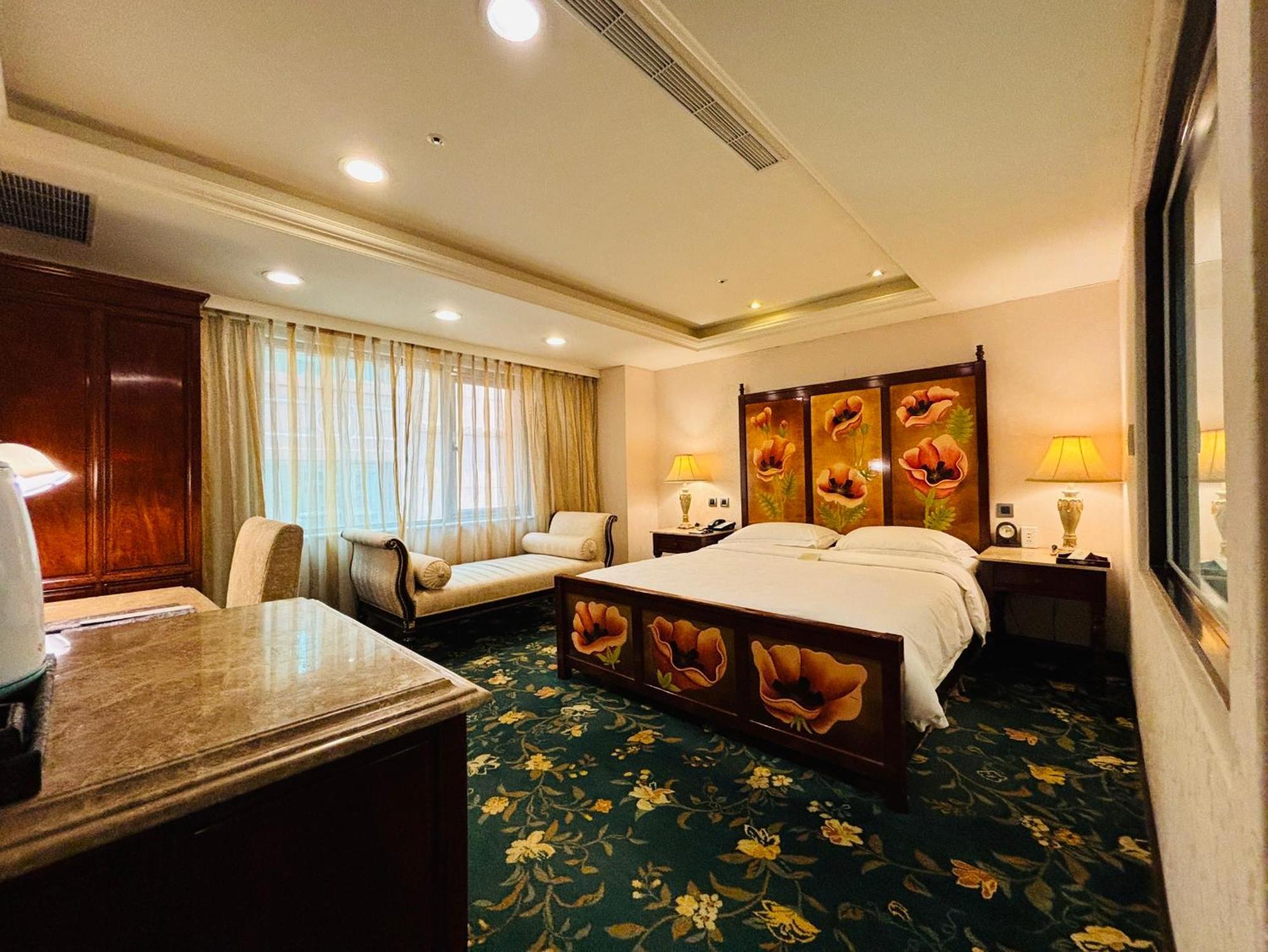 Royal Seasons Hotel Taipei ‧ Nanjing W. Bagian luar foto