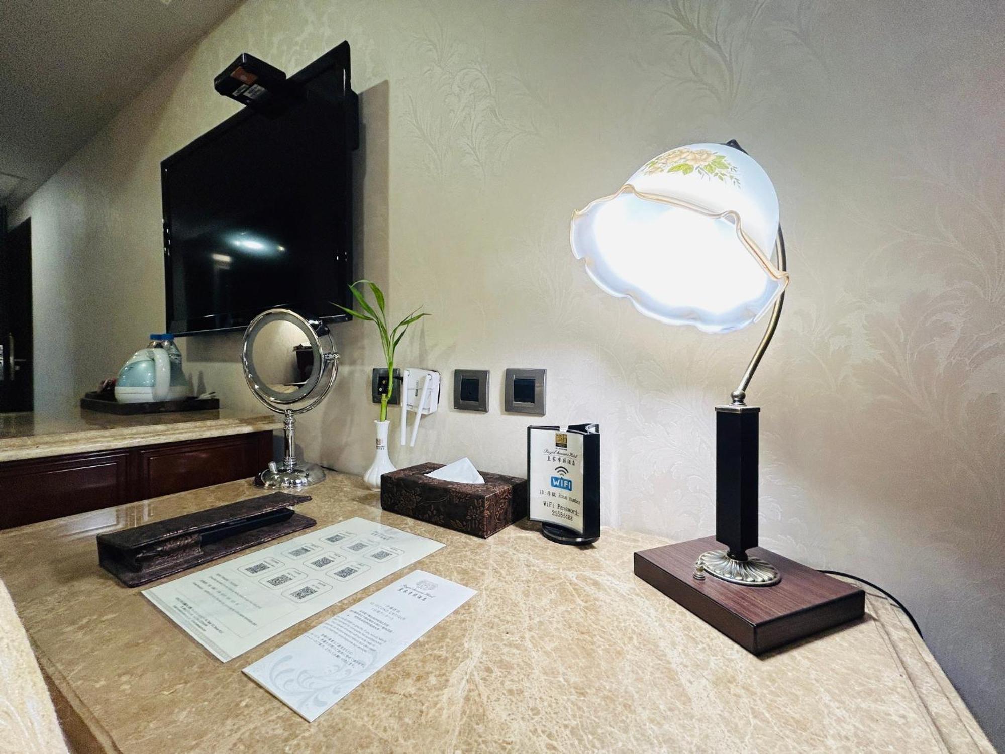 Royal Seasons Hotel Taipei ‧ Nanjing W. Bagian luar foto