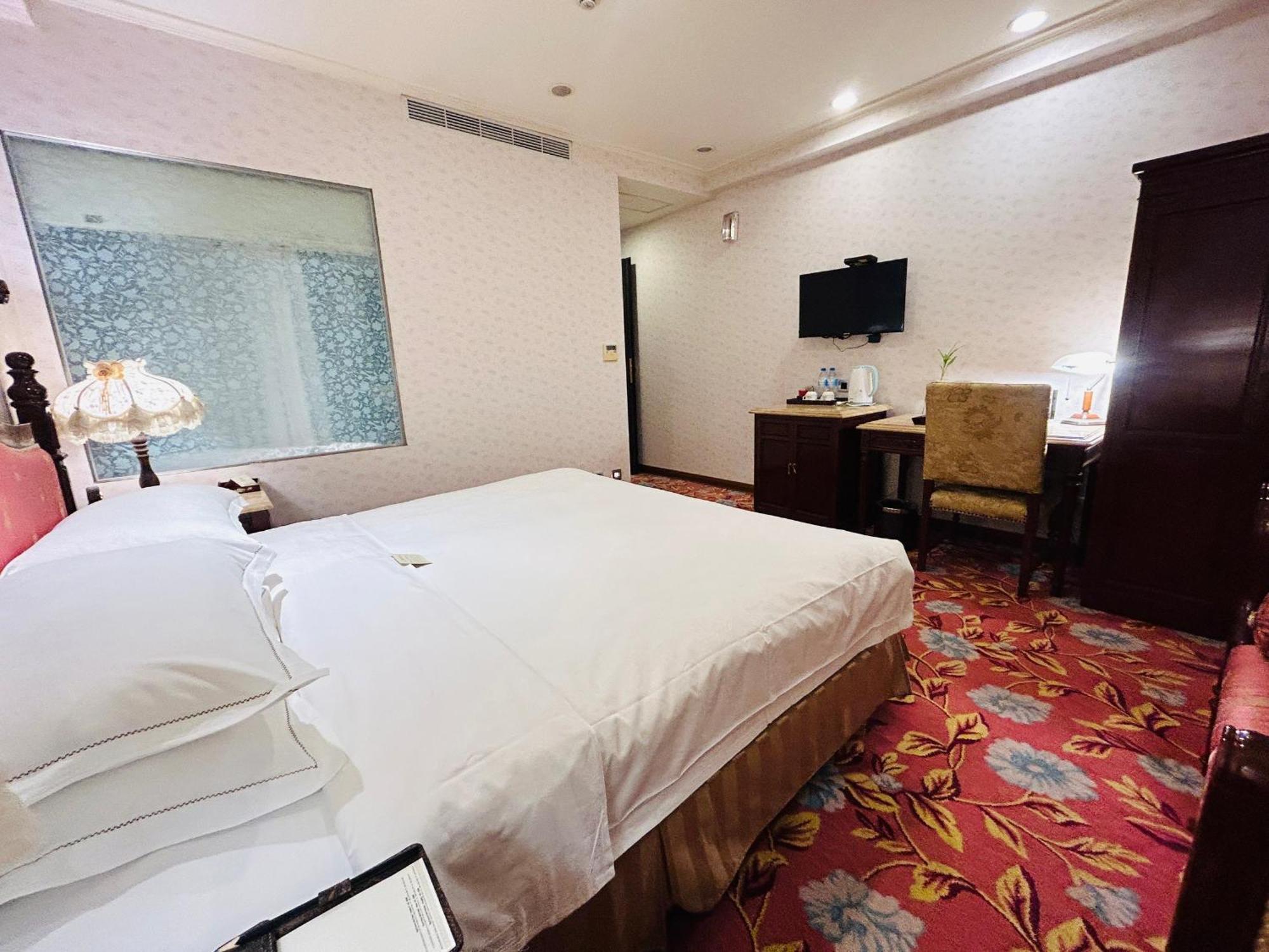Royal Seasons Hotel Taipei ‧ Nanjing W. Bagian luar foto