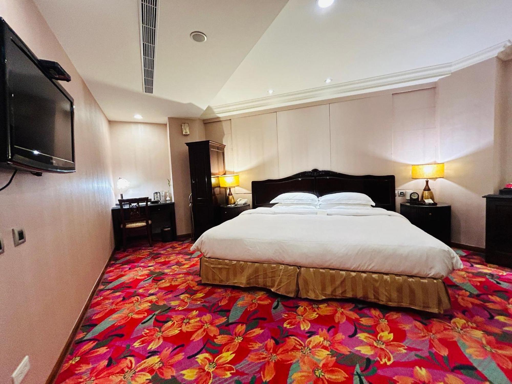 Royal Seasons Hotel Taipei ‧ Nanjing W. Bagian luar foto