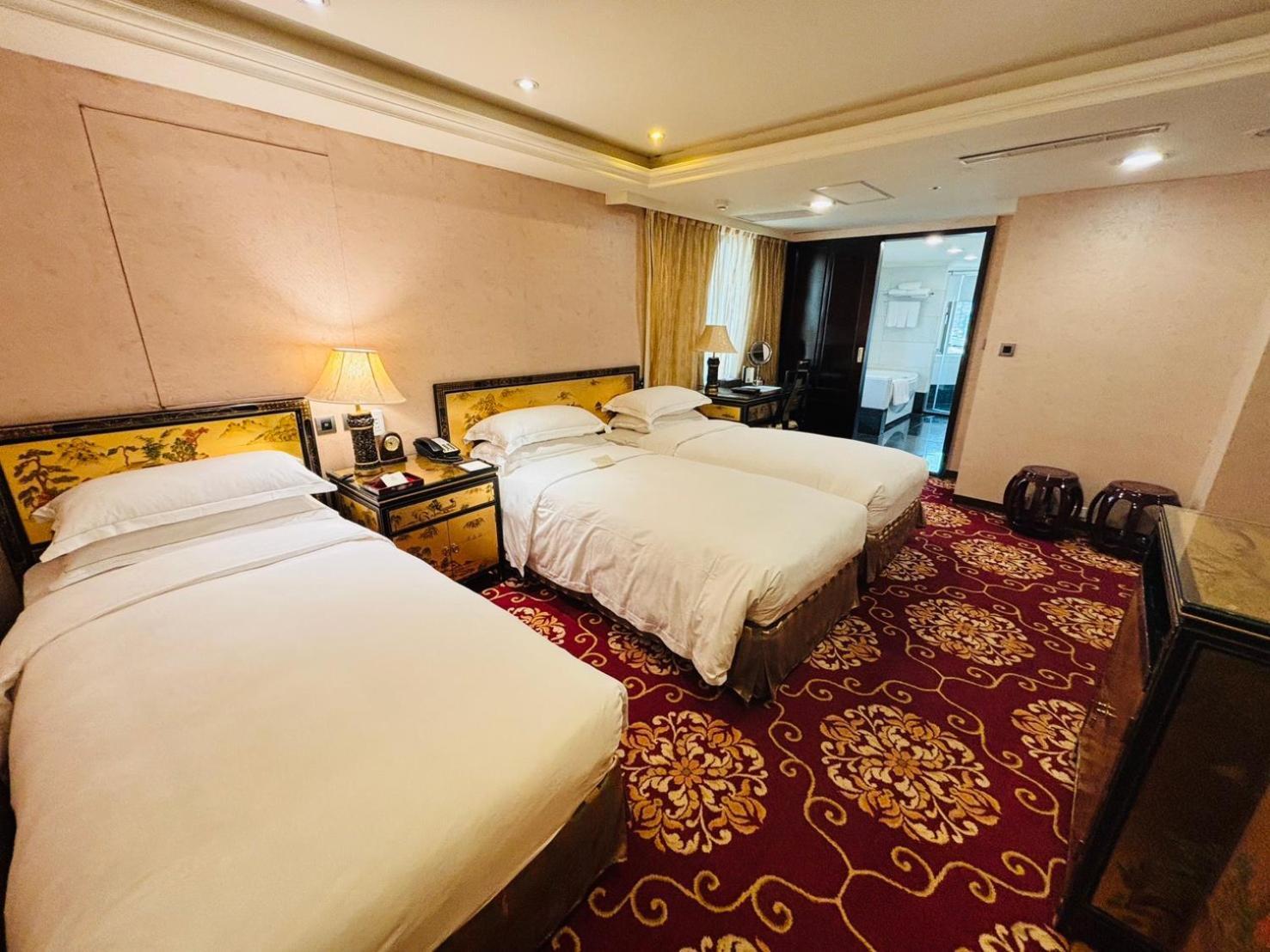 Royal Seasons Hotel Taipei ‧ Nanjing W. Bagian luar foto